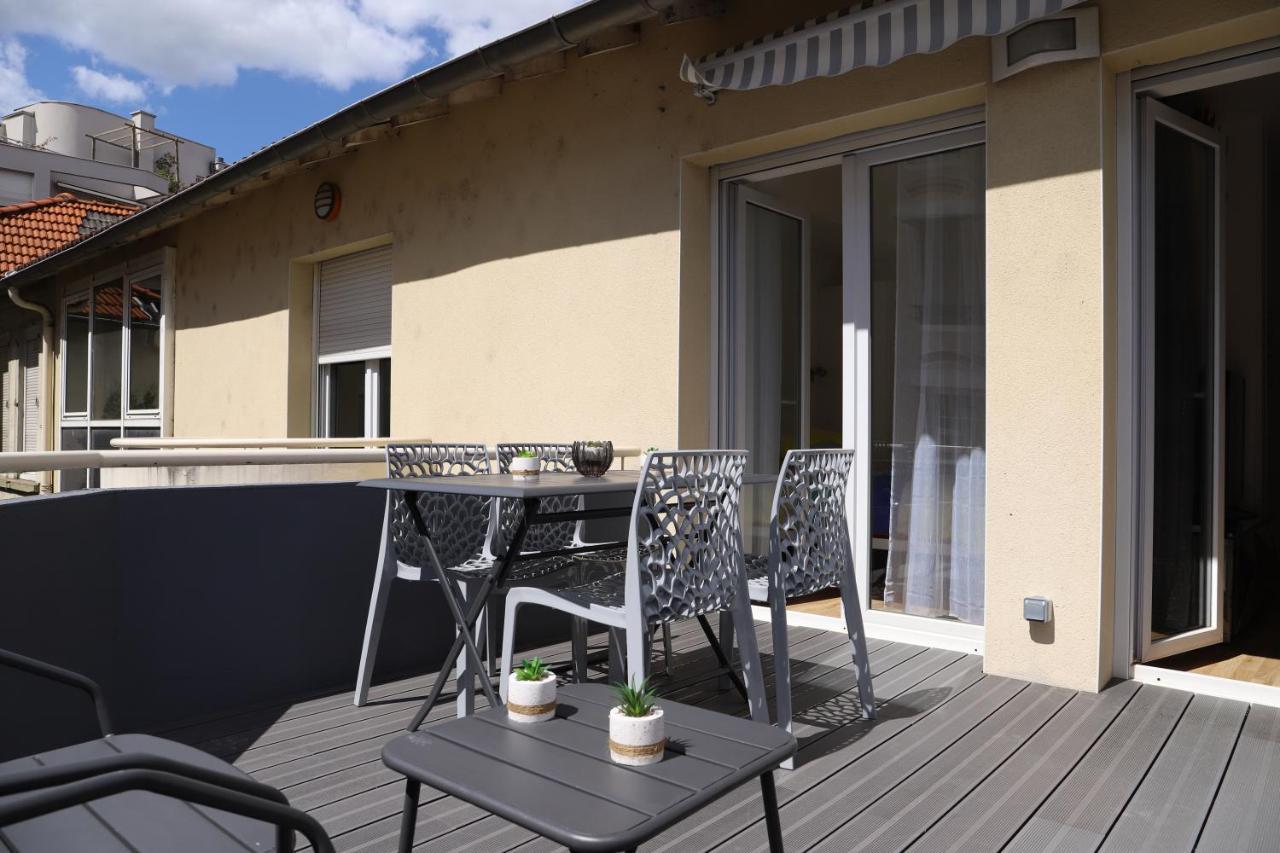 Charmant T3 Jaude + Terrasse Et Garage Clermont-Ferrand Exterior photo